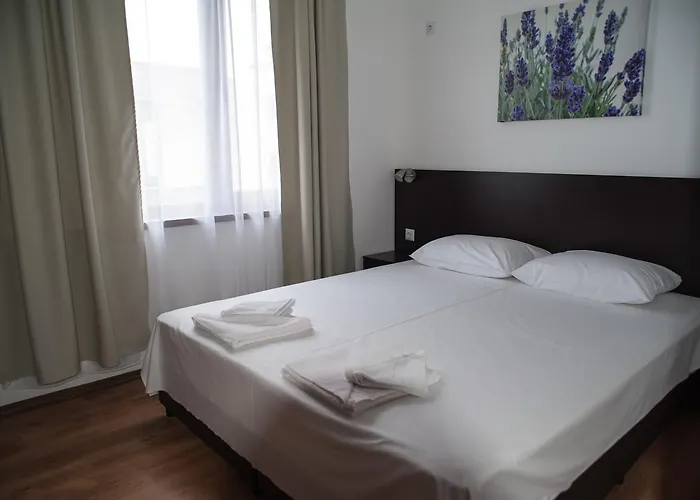 Aparthotel Maria 4*