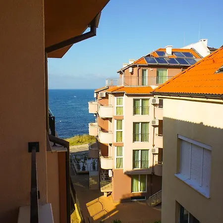 Maria شقة فندقية 4*