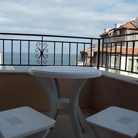 Aparthotel Maria 4*